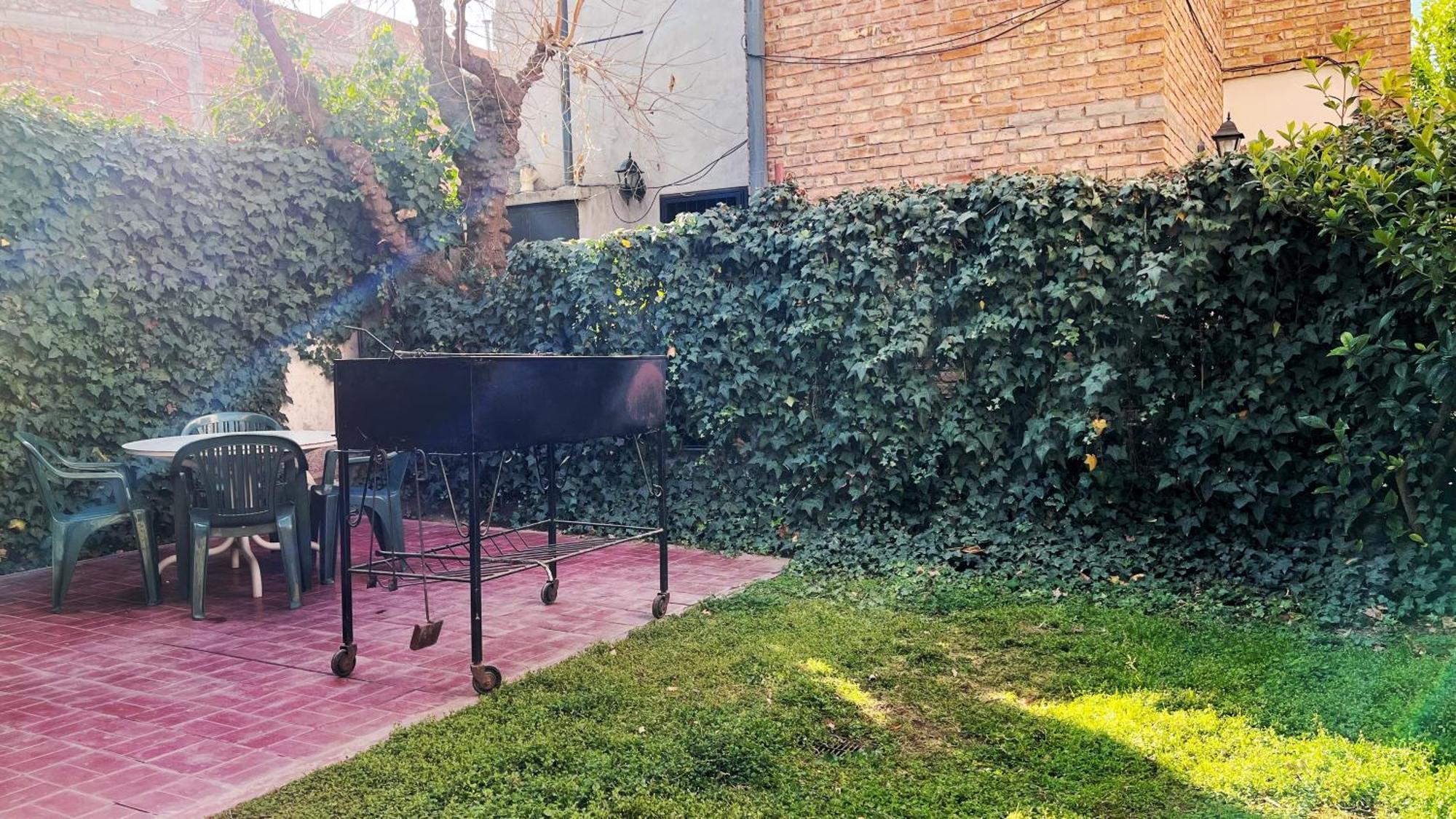 Duplex Mendoza Con Chochera Techada 外观 照片