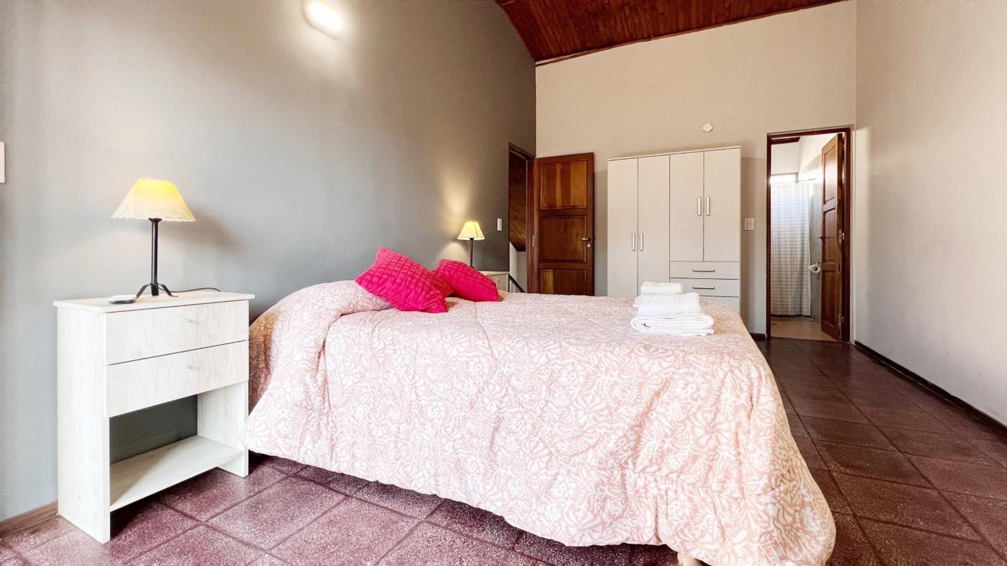 Duplex Mendoza Con Chochera Techada 外观 照片